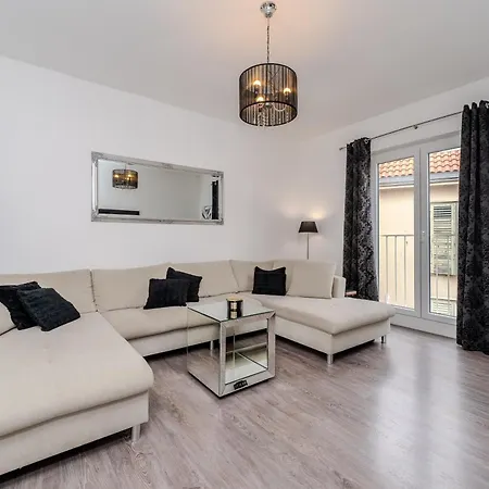 Center Verdi,big&cosy Apartment Zadar